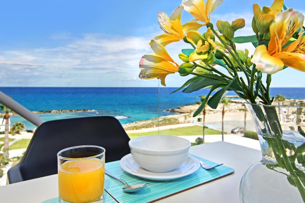 Apartment Josephine - Beachfront Protaras Exterior foto